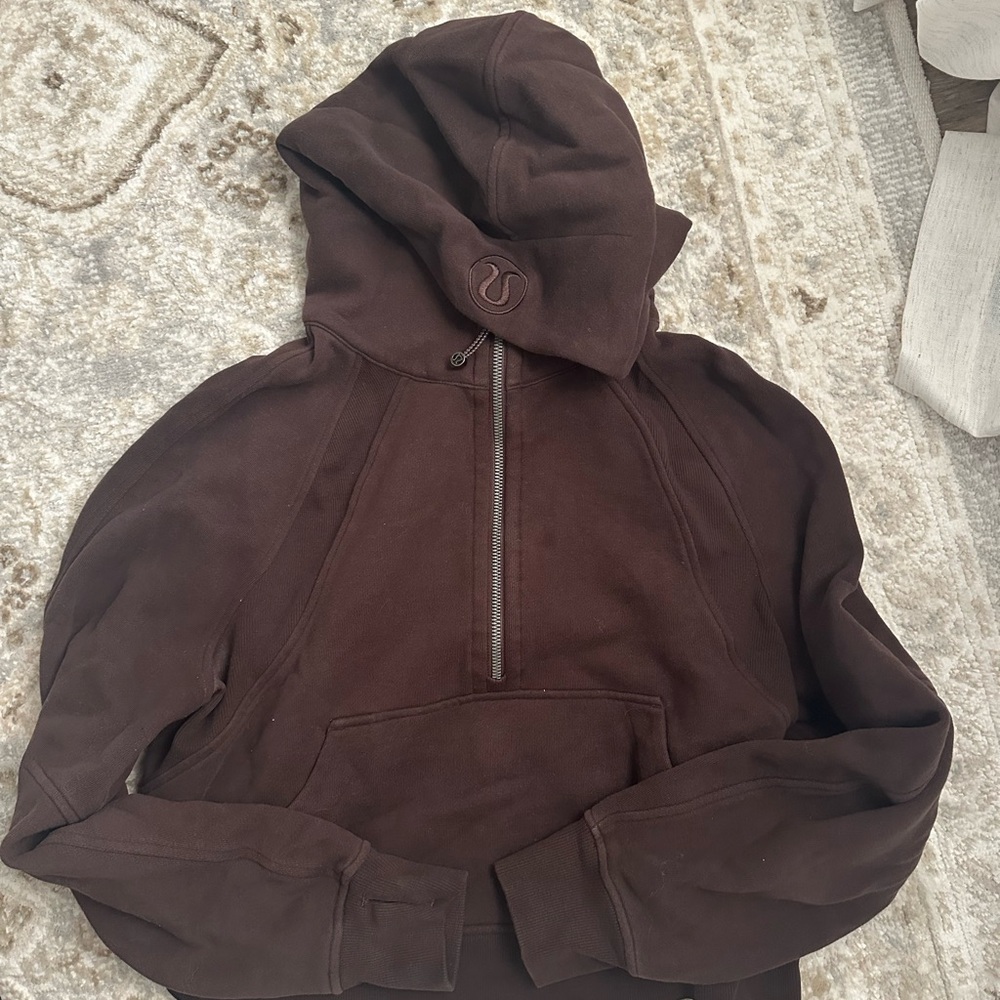 lululemon cropped scuba hoodie